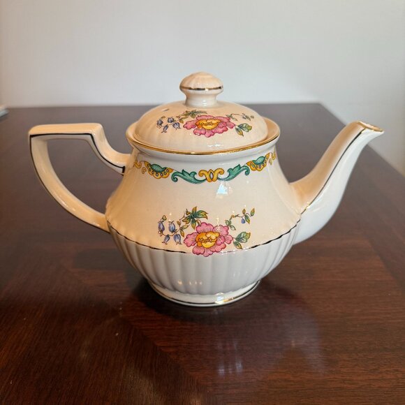 Sadler English Teapot - with Pink and Yellow Flowers - Picture 2 of 5